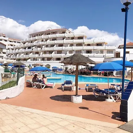 Lucia Garden Con Piscina Climatizada Апартаменты *