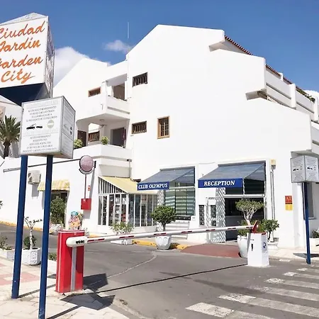 Апартаменты Lucia Garden Con Piscina Climatizada