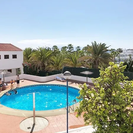 Апартаменты Lucia Garden Con Piscina Climatizada